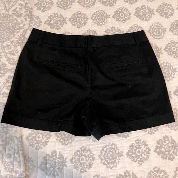 Lowrise shorts - Picture 2 of 3